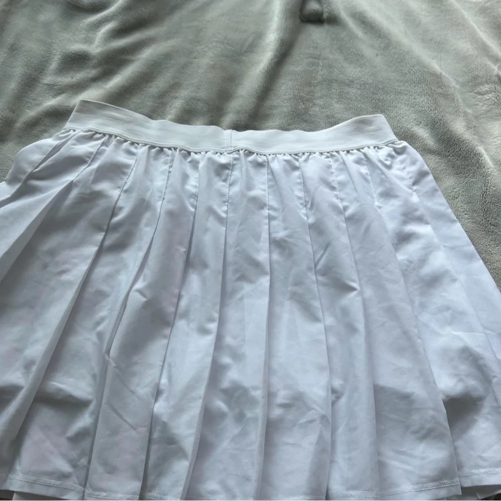 ALO Yoga White Skirt